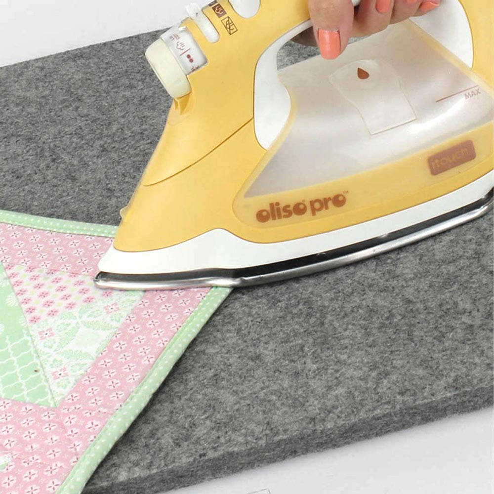 Sew Easy Wool Ironing Mat 25x25cm.