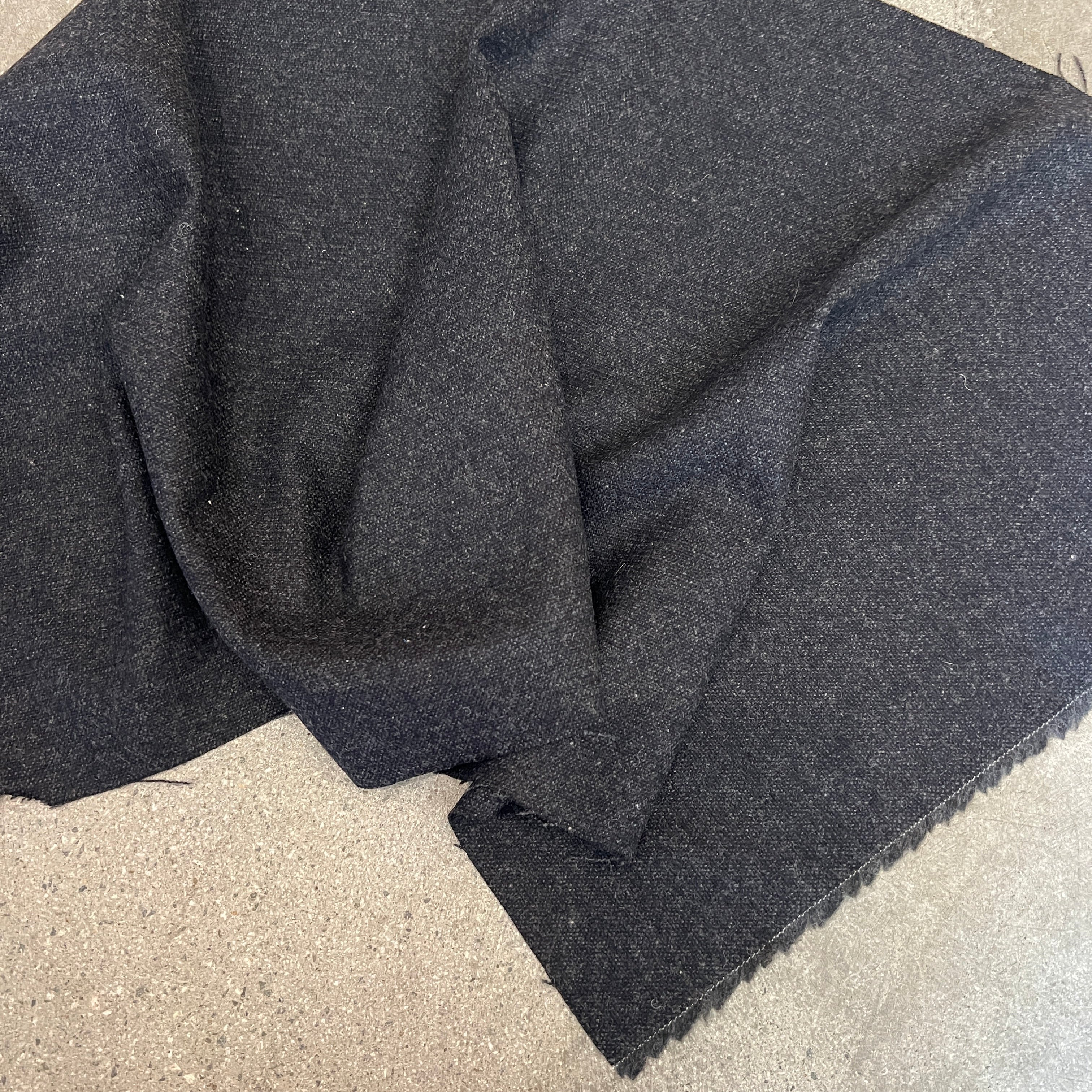 Delux Charcoal fleck
