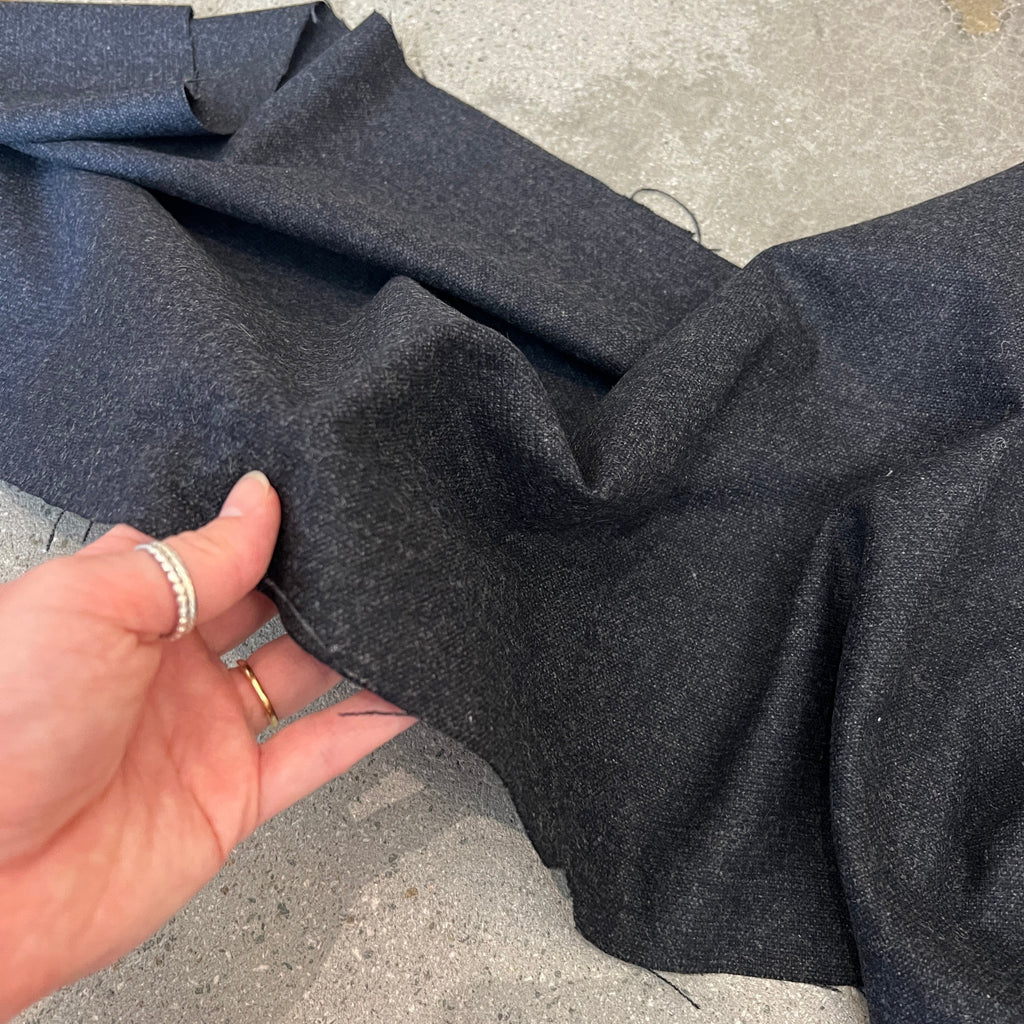 Delux Charcoal fleck