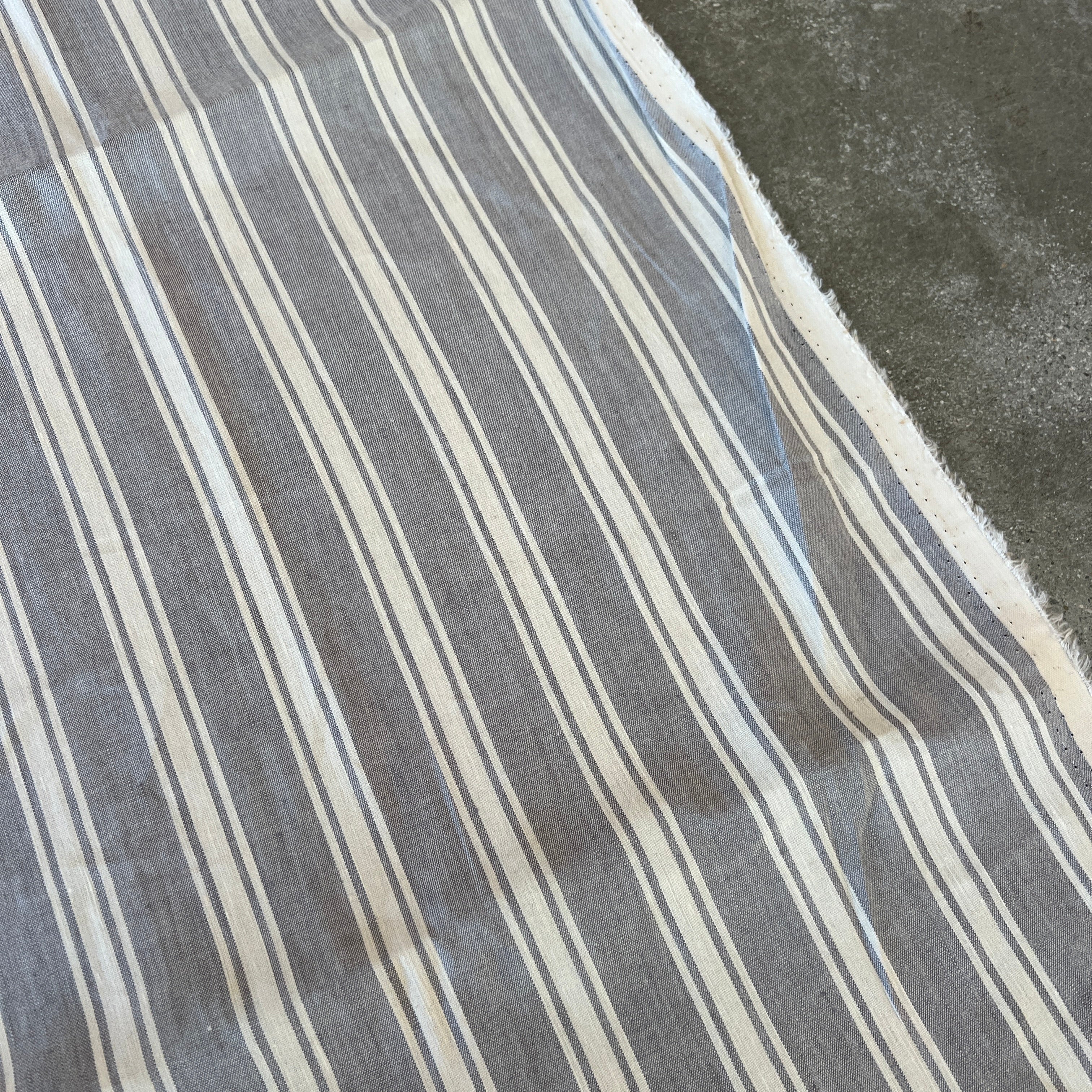 Riviera Blue-grey/white awning stripe