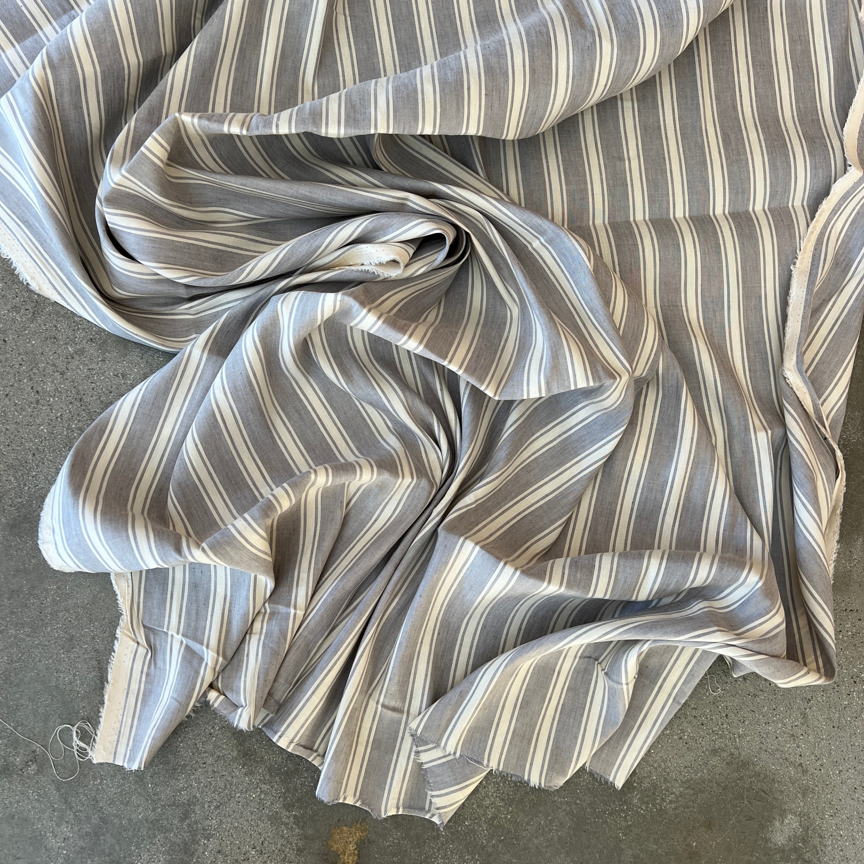 Riviera Blue-grey/white awning stripe