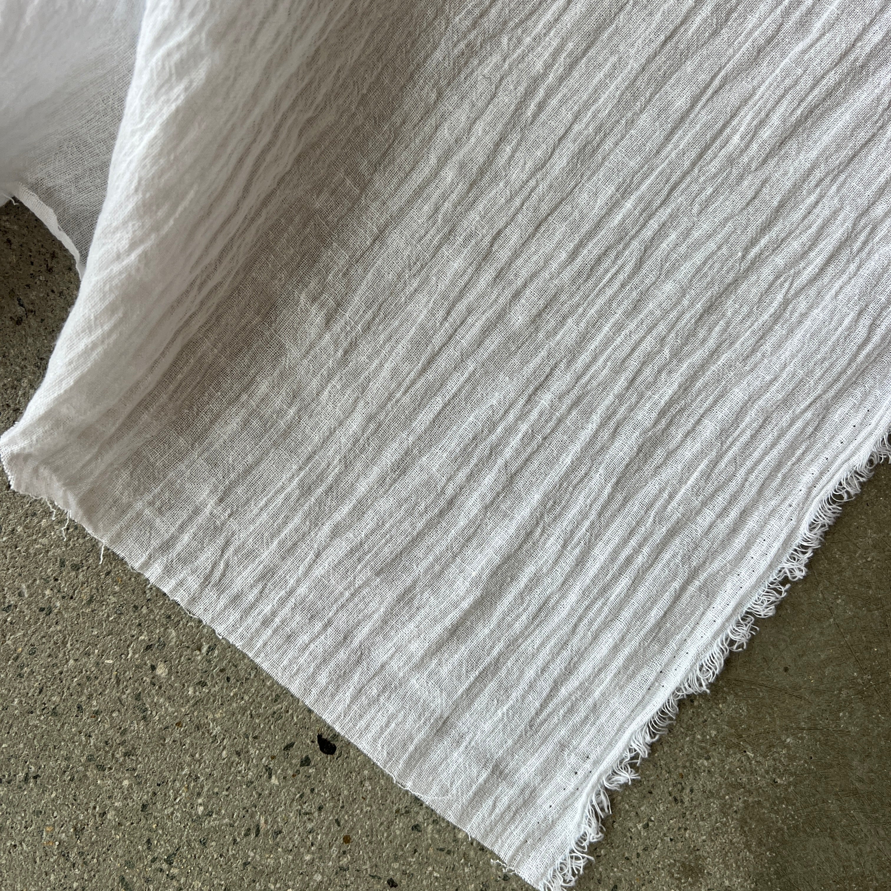 Lumi White