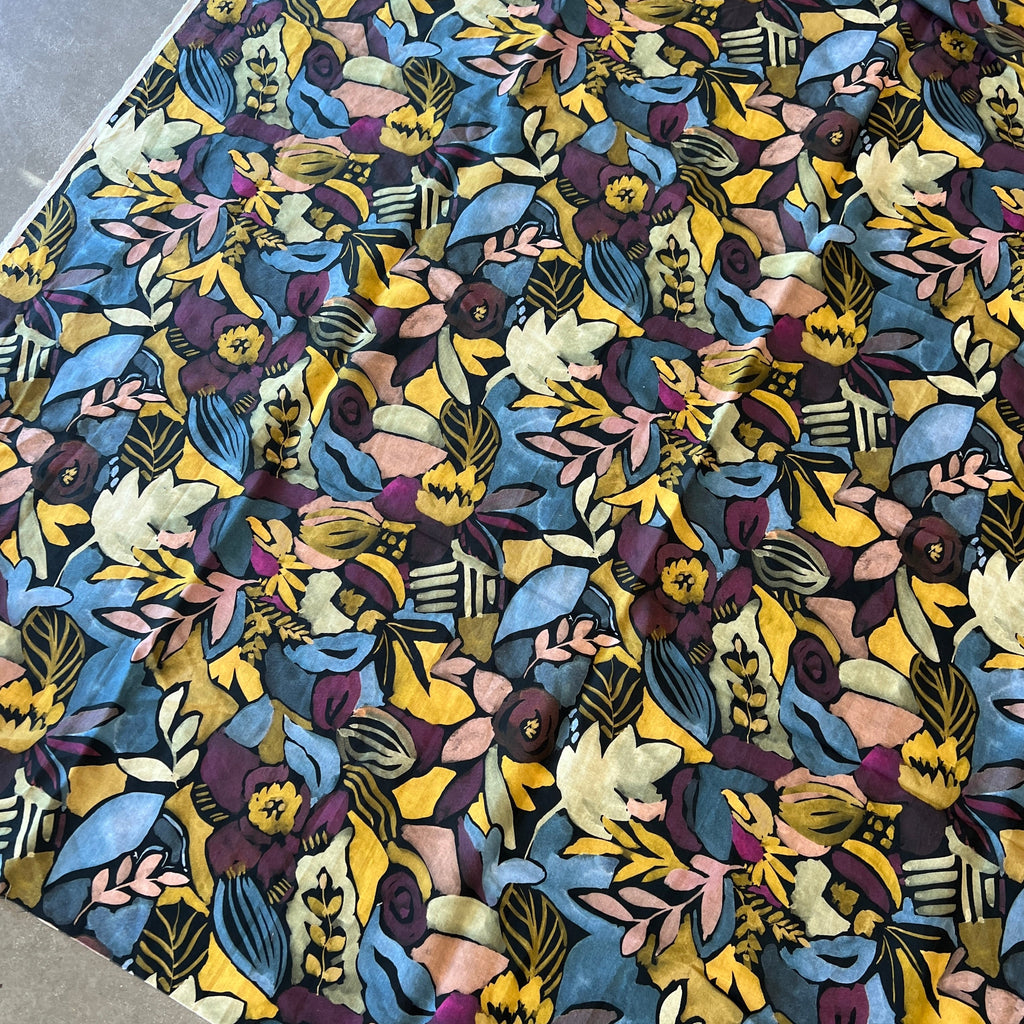 Posy Black/modern floral