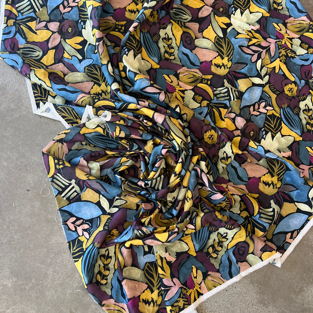 Posy Black/modern floral