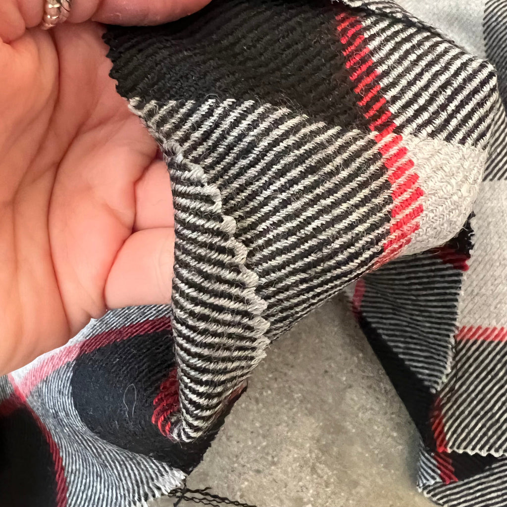 Malcolm Grey/black/red plaid