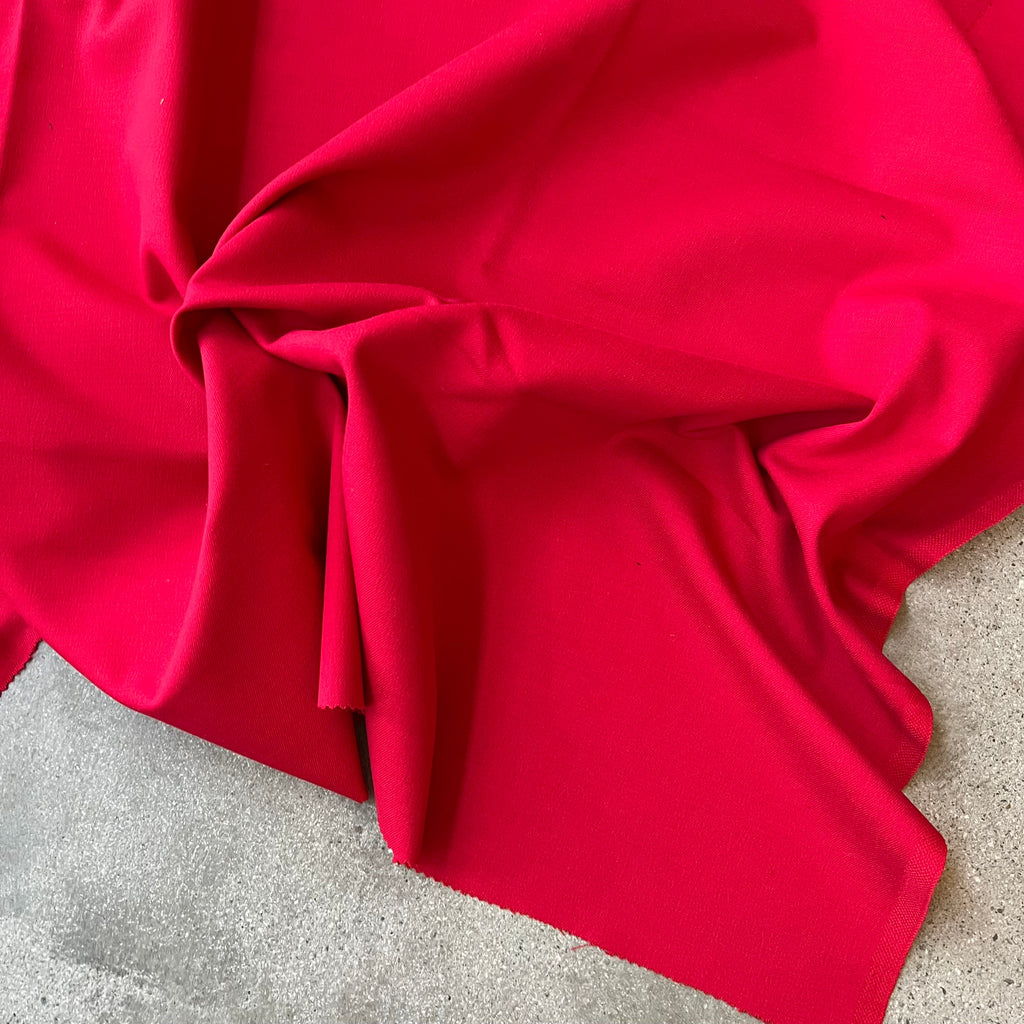 Calais True red