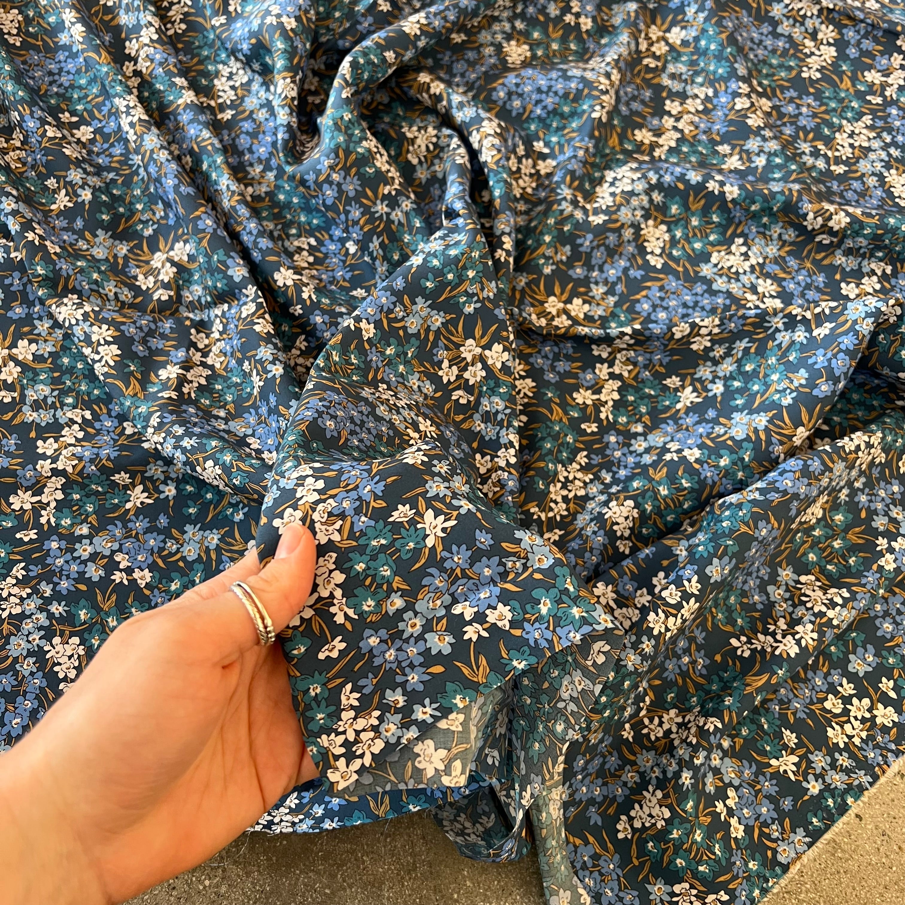 Bluebell Navy/teal/cornflower floral