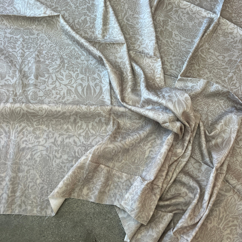 Magpie Pale grey/white Scandinavian print