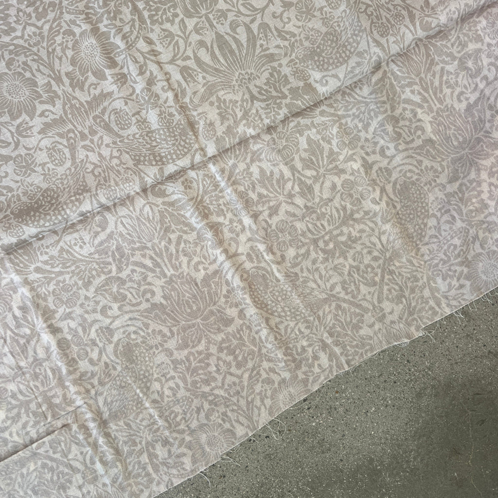 Magpie Pale grey/white Scandinavian print